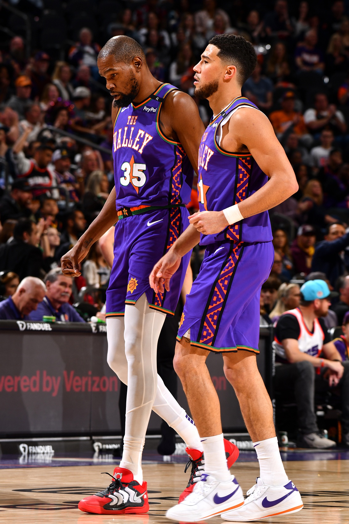 杜蘭特：布克是全明星/MVP/名人堂級別球員 他不需要全明星的認可
